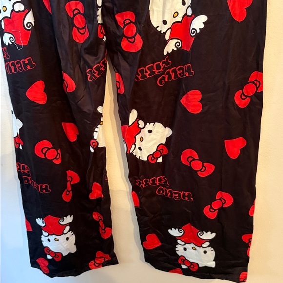 Hello Kitty Black and Red long sleeve Pajama Set - Picture 5 of 5